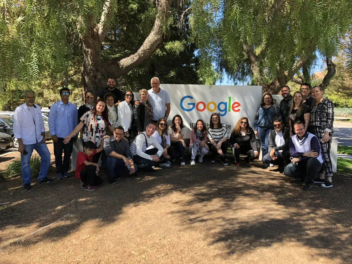 Turma da Global Mentoring Group em visita ao Google, no Vale do Silício